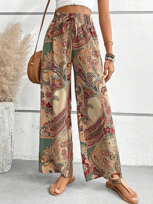 Pants with digital print and high waist