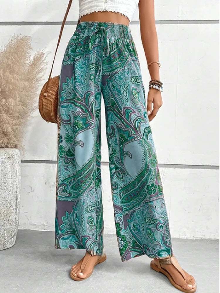 Pants with digital print and high waist
