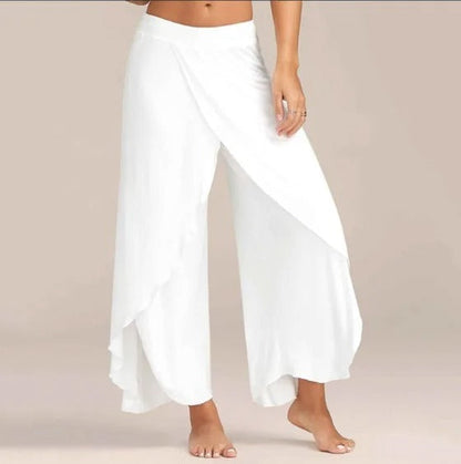 LP | Loose-fitting yoga pants with a monochromatic design