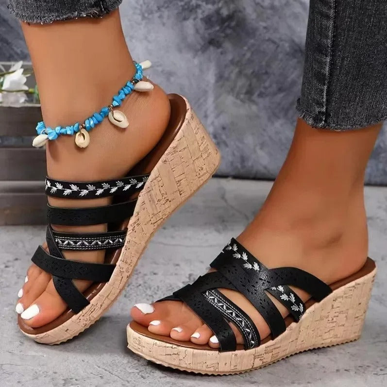 LP | Vintage Style Sandals