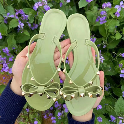 LP | classic and elegant sandals