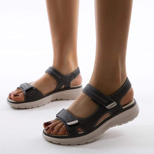 LP | Elegant and casual sandals